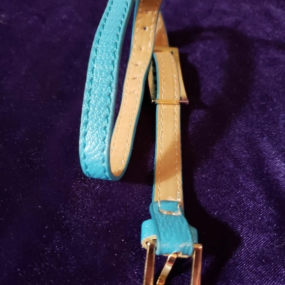 Michael Kors Double Wrap Rhinestone on gold ✨️ bracelet! Pristine Condition! - Picture 4 of 10